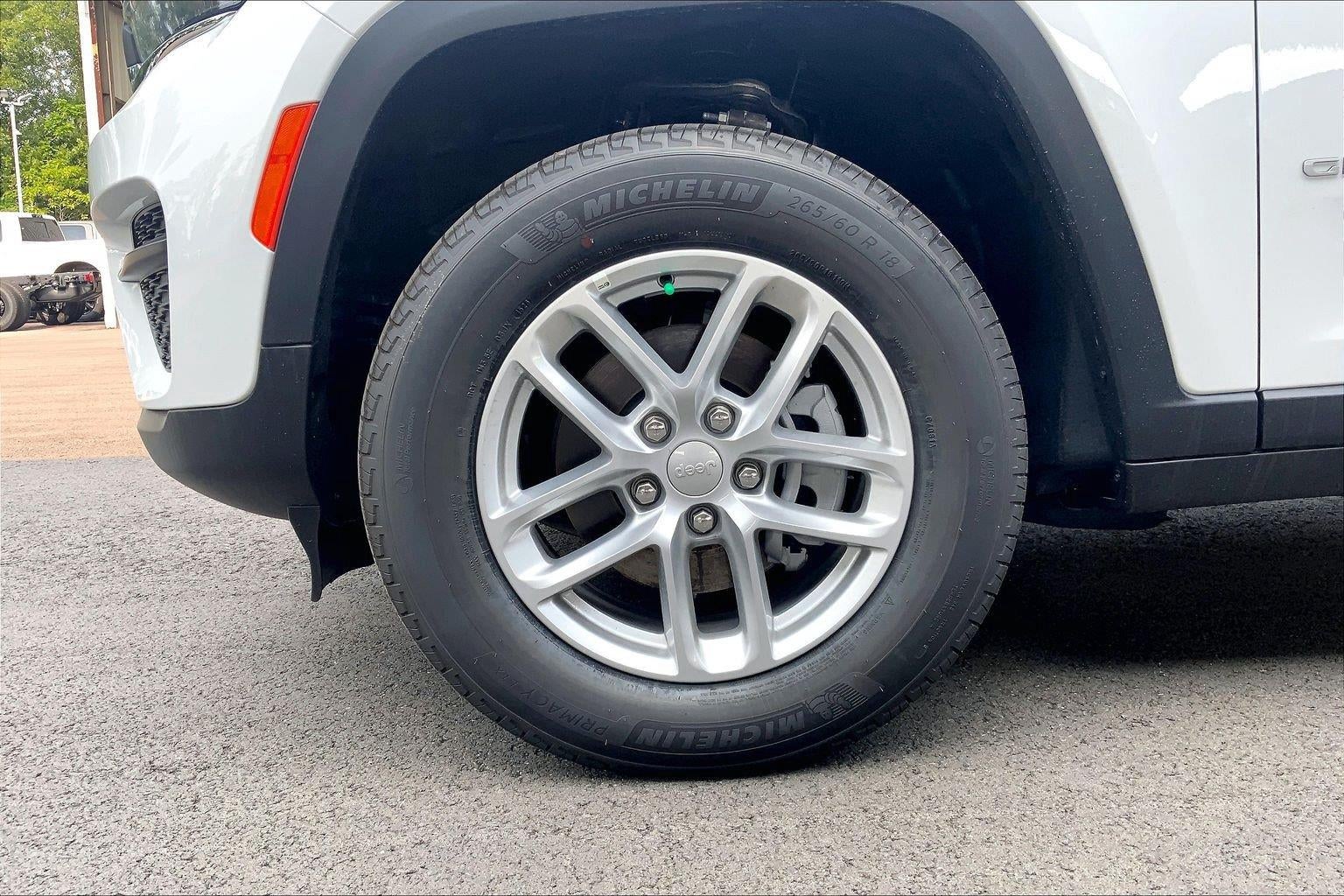 2026 Jeep Grand Cherokee GRAND CHEROKEE LAREDO 4X4