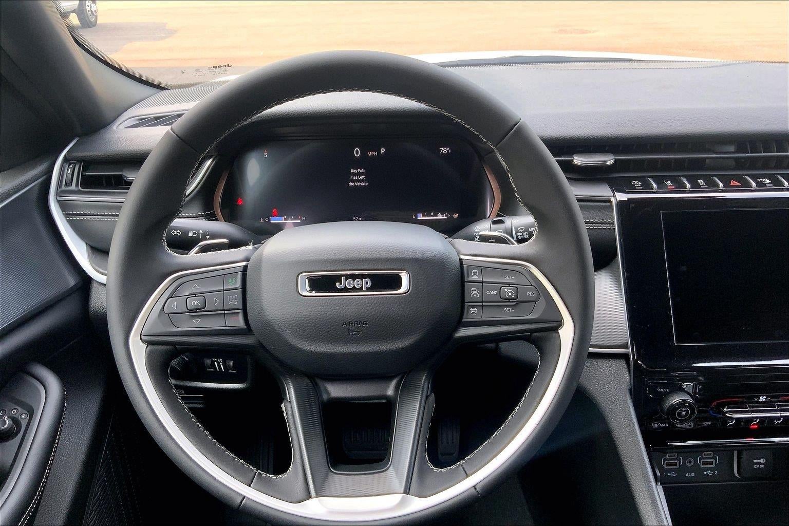2026 Jeep Grand Cherokee GRAND CHEROKEE LAREDO 4X4