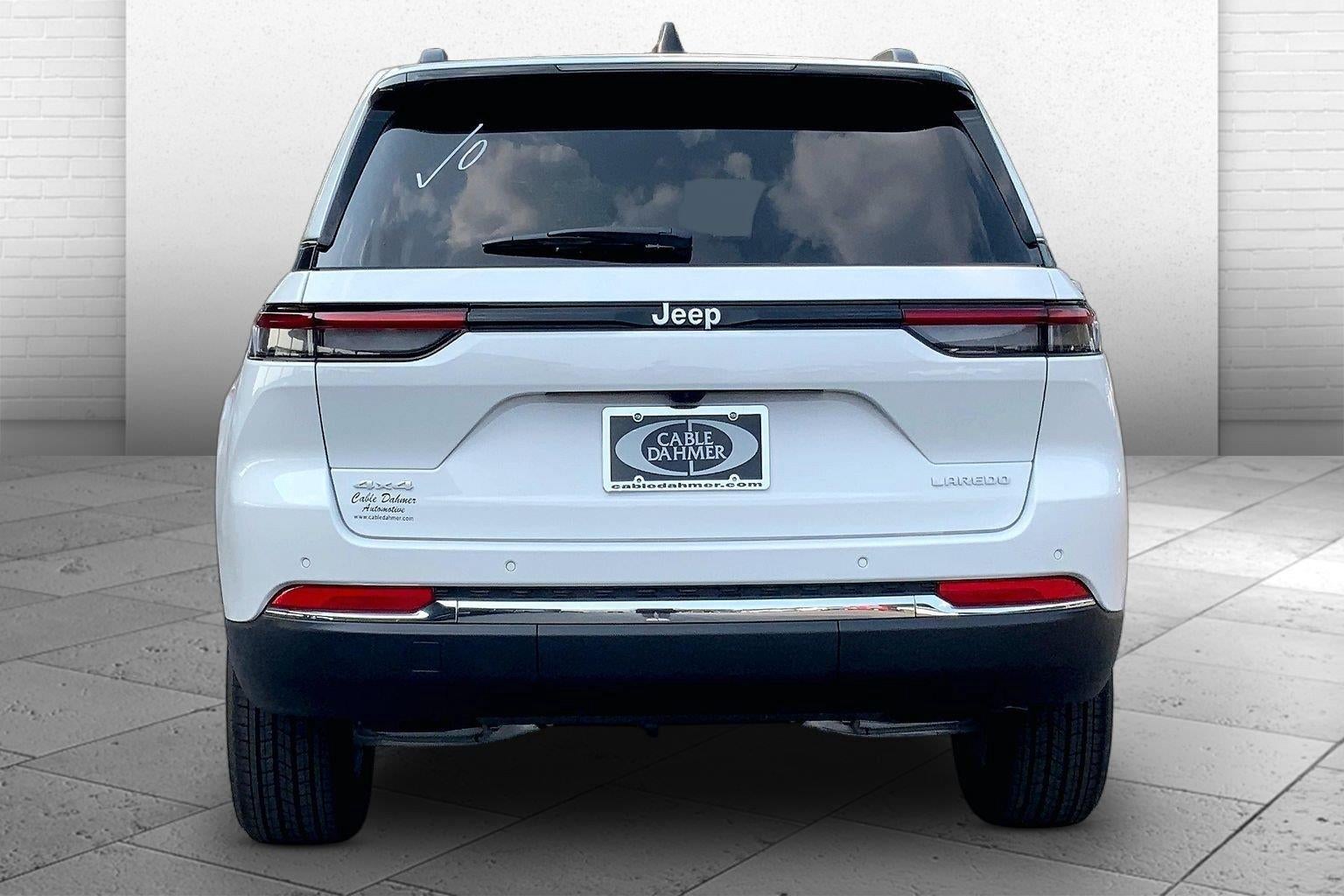 2026 Jeep Grand Cherokee GRAND CHEROKEE LAREDO 4X4
