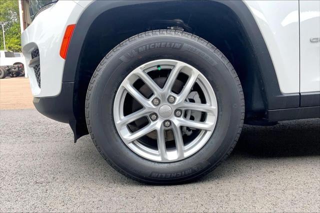 2026 Jeep Grand Cherokee GRAND CHEROKEE LAREDO 4X4