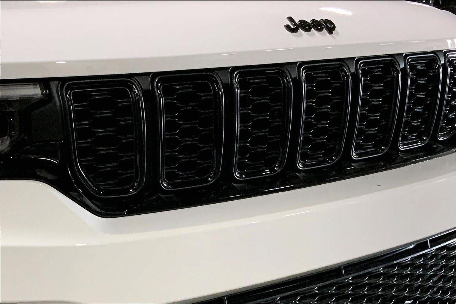 2025 Jeep Grand Cherokee GRAND CHEROKEE ALTITUDE 4X4