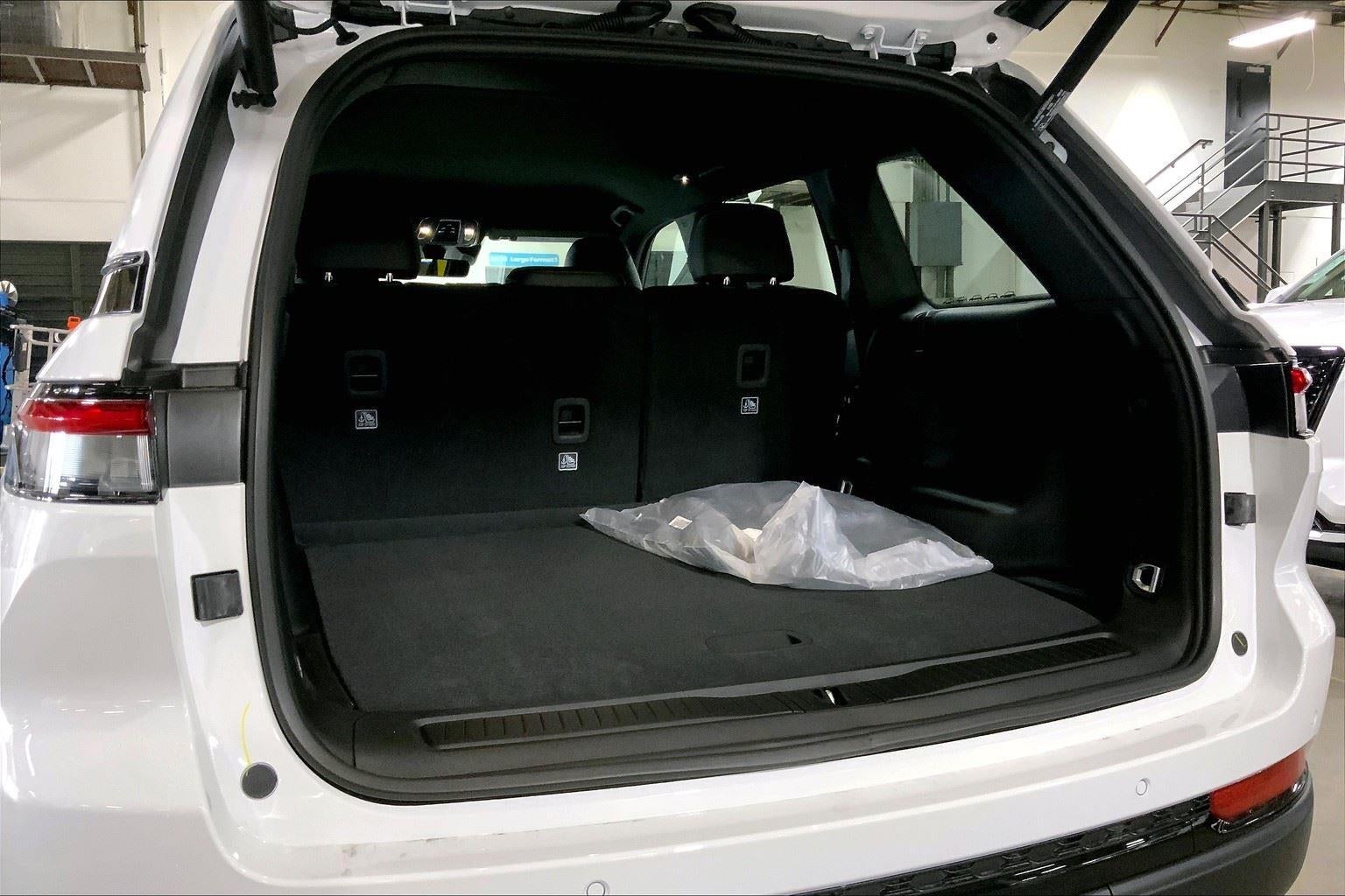 2025 Jeep Grand Cherokee GRAND CHEROKEE ALTITUDE 4X4