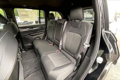2026 Jeep Grand Cherokee GRAND CHEROKEE LAREDO X 4X4
