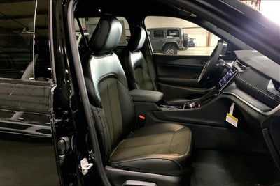 2025 Jeep Grand Cherokee GRAND CHEROKEE ALTITUDE 4X4