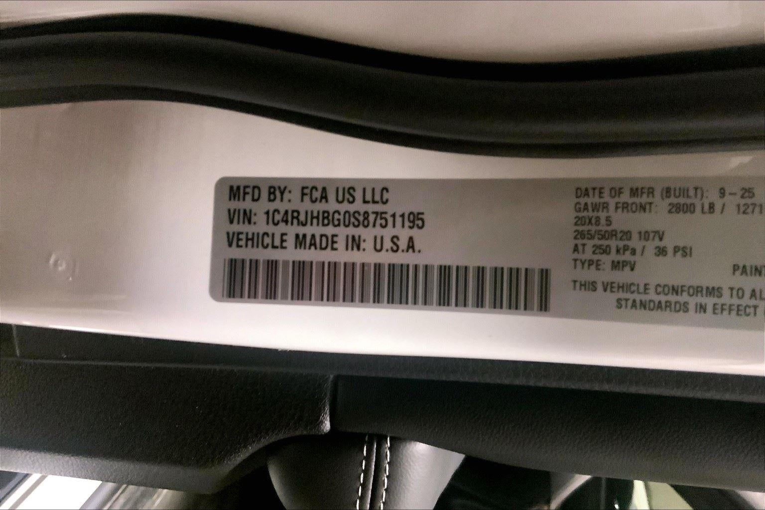 2025 Jeep Grand Cherokee GRAND CHEROKEE LIMITED 4X4