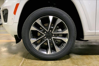 2025 Jeep Grand Cherokee GRAND CHEROKEE OVERLAND 4X4