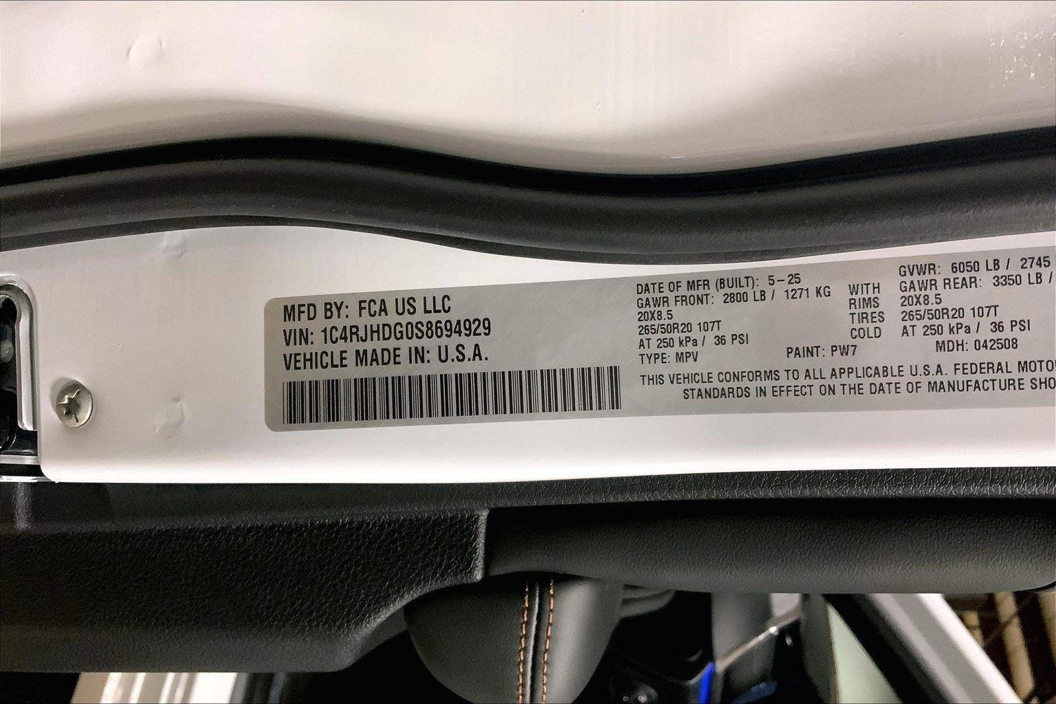 2025 Jeep Grand Cherokee GRAND CHEROKEE OVERLAND 4X4