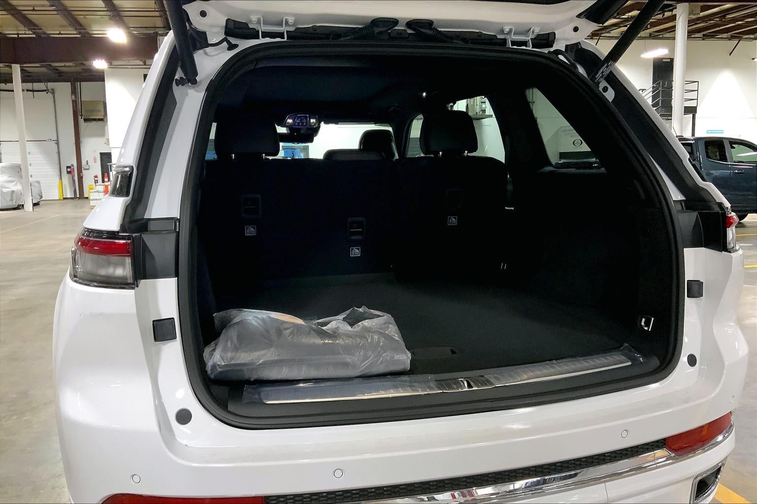 2025 Jeep Grand Cherokee GRAND CHEROKEE OVERLAND 4X4