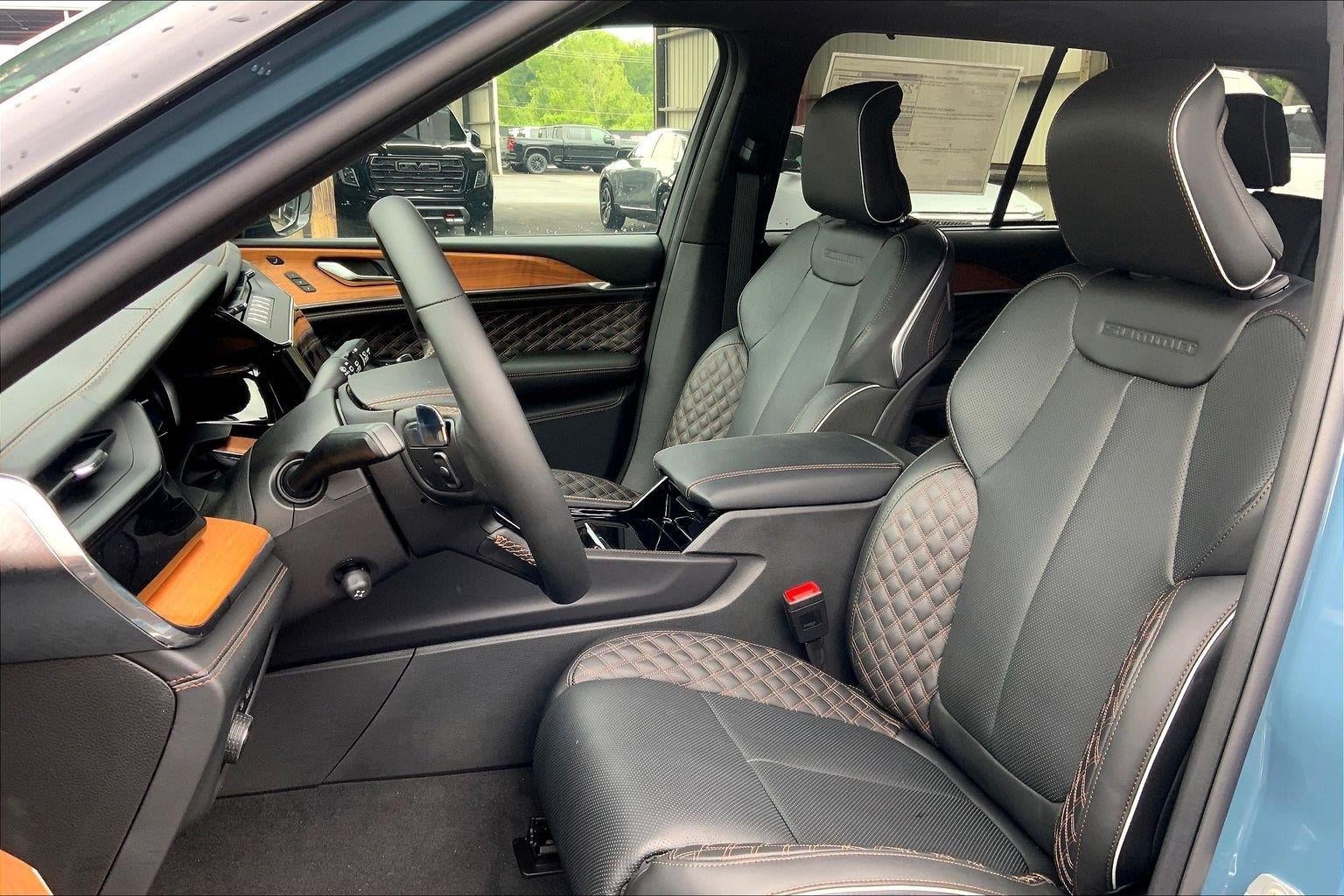 2026 Jeep Grand Cherokee GRAND CHEROKEE SUMMIT 4X4