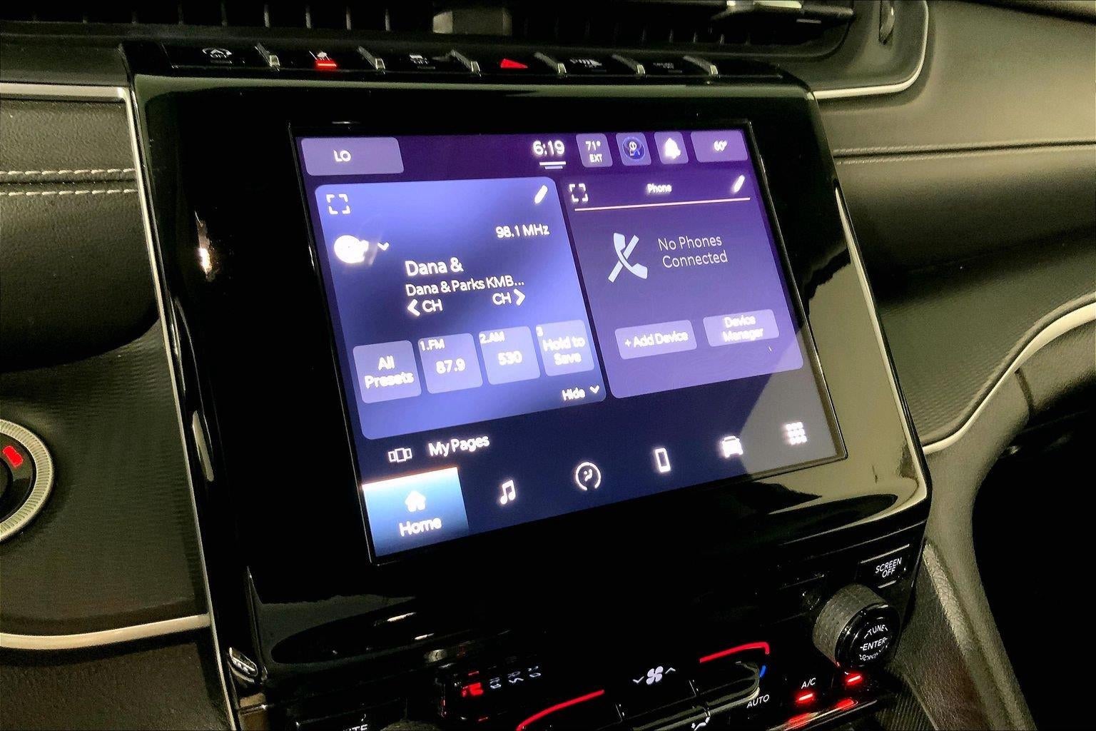 2023 Jeep Grand Cherokee L Laredo 4x4