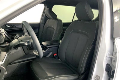 2025 Jeep Grand Cherokee L Laredo 4x4