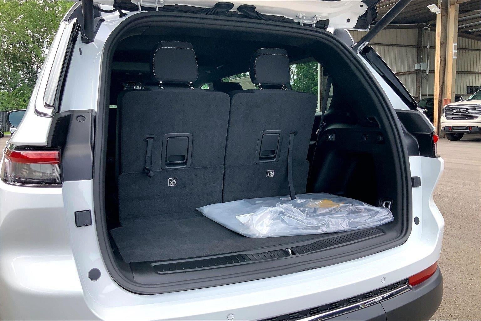 2026 Jeep Grand Cherokee GRAND CHEROKEE L LAREDO X 4X4