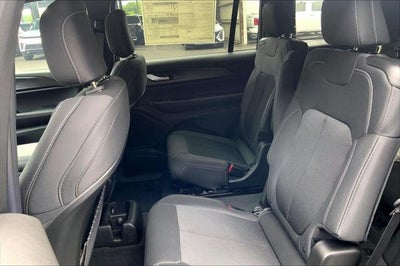 2026 Jeep Grand Cherokee GRAND CHEROKEE L LAREDO X 4X4