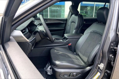 2026 Jeep Grand Cherokee GRAND CHEROKEE L LAREDO ALTITUDE 4X4