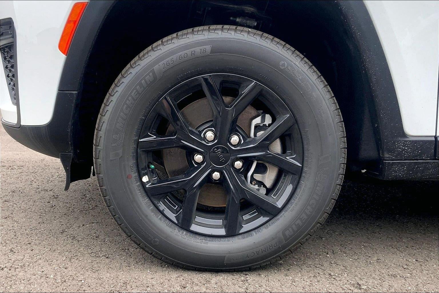 2026 Jeep Grand Cherokee GRAND CHEROKEE L LAREDO ALTITUDE 4X4