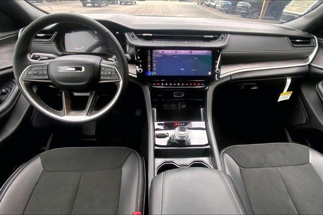 2026 Jeep Grand Cherokee GRAND CHEROKEE L LAREDO ALTITUDE 4X4