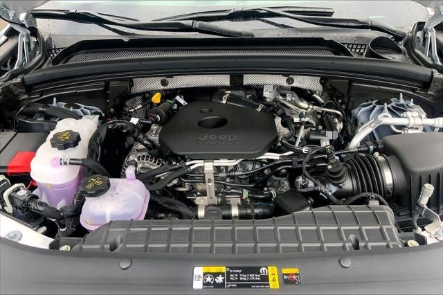 2026 Jeep Grand Cherokee GRAND CHEROKEE L LAREDO ALTITUDE 4X4