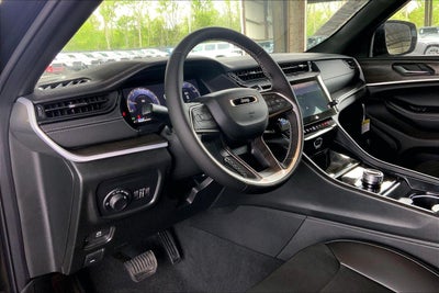 2026 Jeep Grand Cherokee GRAND CHEROKEE L LAREDO ALTITUDE 4X4