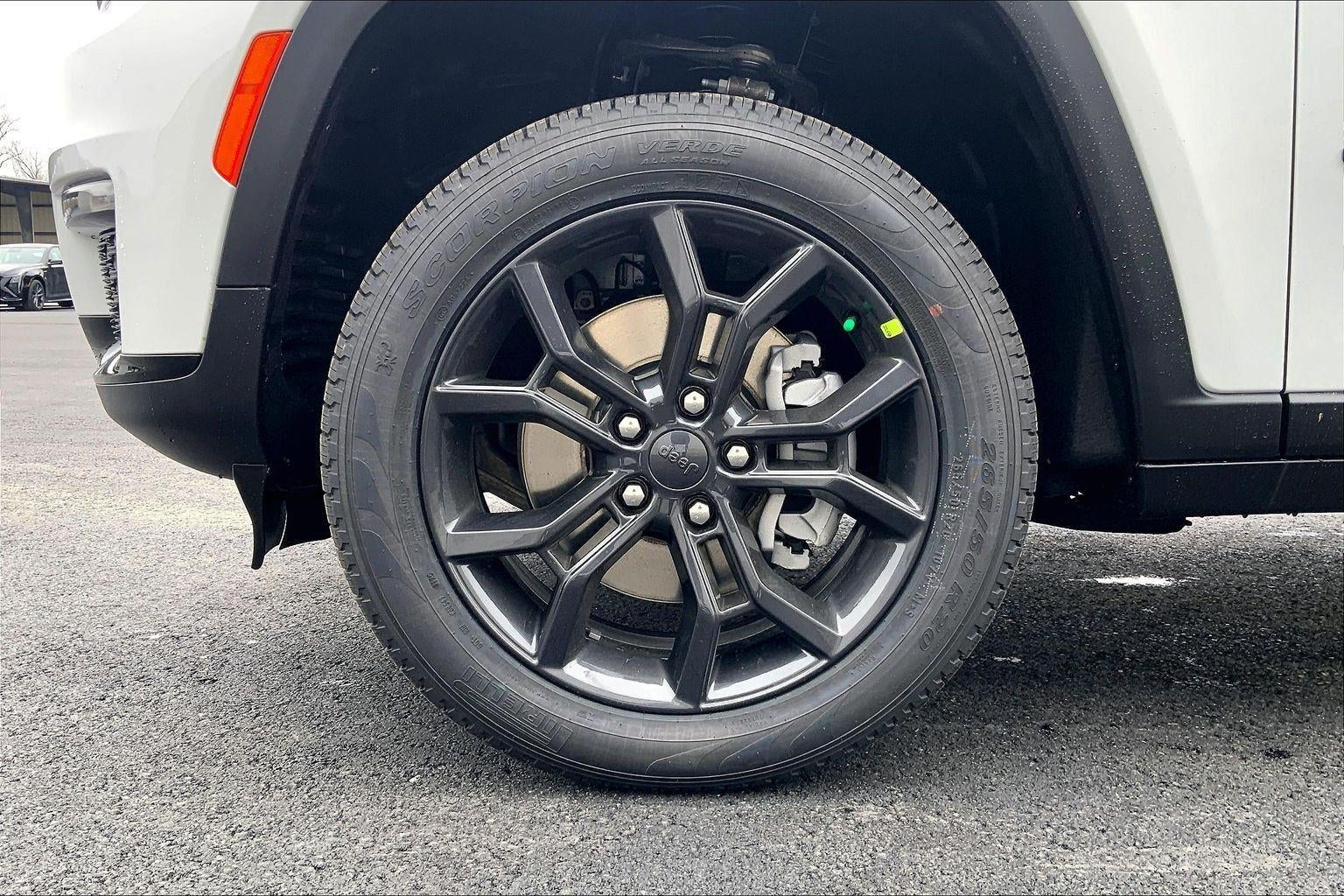 2025 Jeep Grand Cherokee GRAND CHEROKEE L LIMITED 4X4