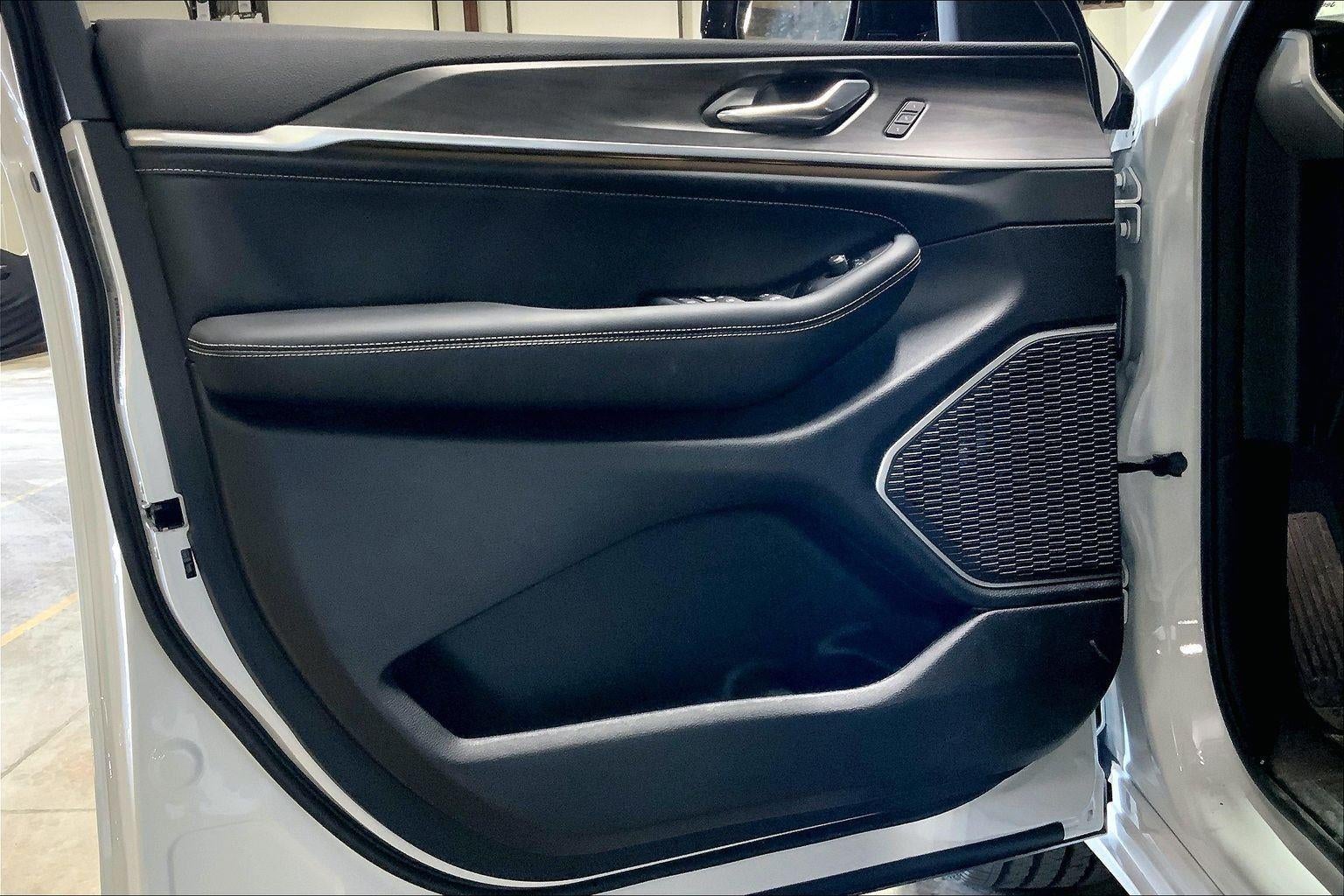 2026 Jeep Grand Cherokee GRAND CHEROKEE L LIMITED RESERVE 4X4