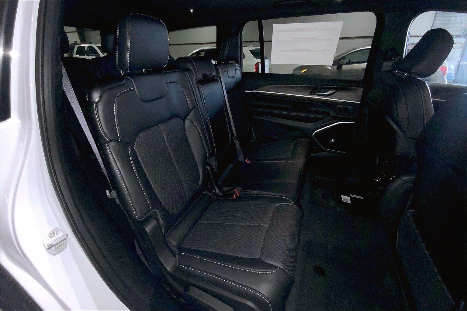 2026 Jeep Grand Cherokee GRAND CHEROKEE L LIMITED RESERVE 4X4