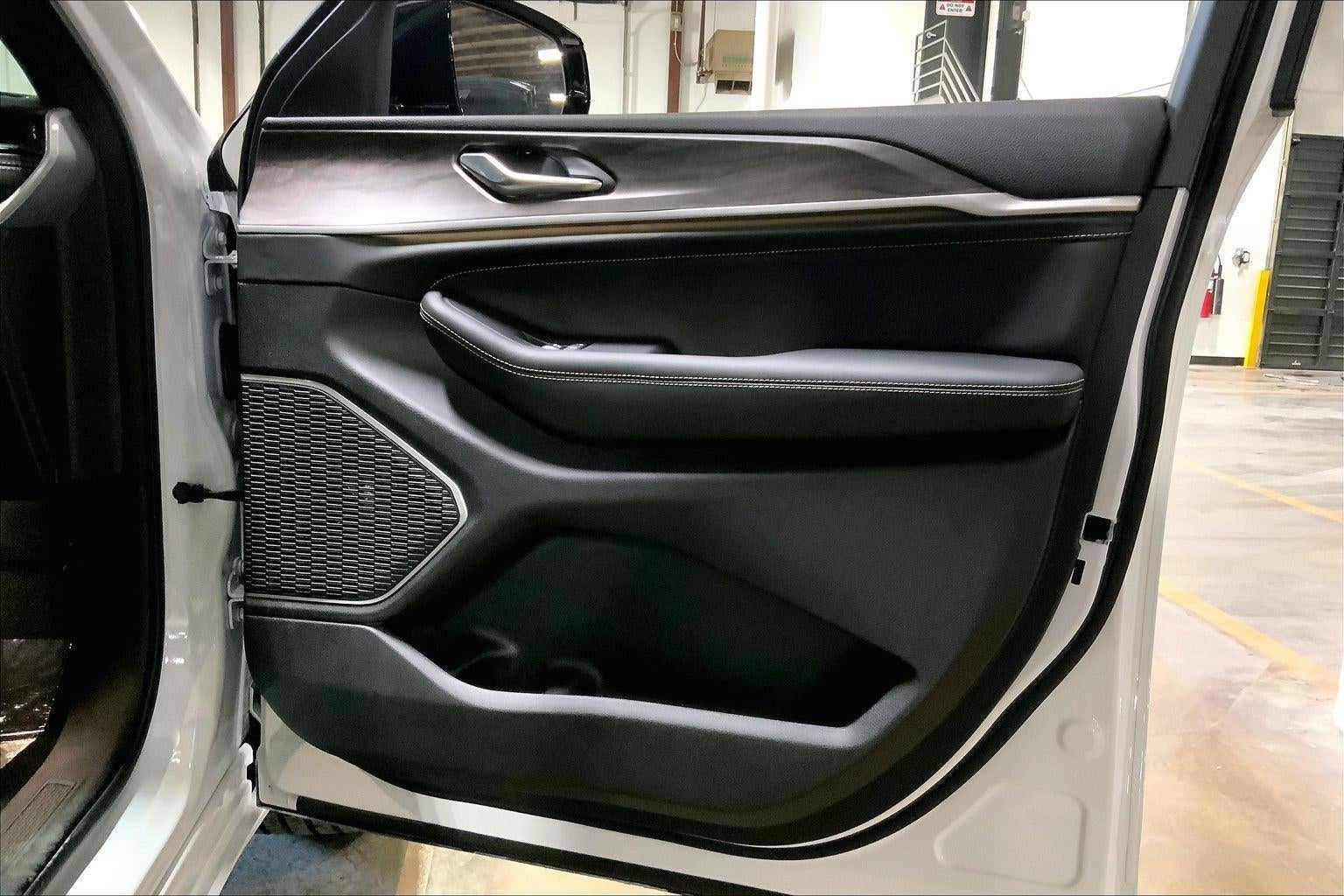 2026 Jeep Grand Cherokee GRAND CHEROKEE L LIMITED RESERVE 4X4