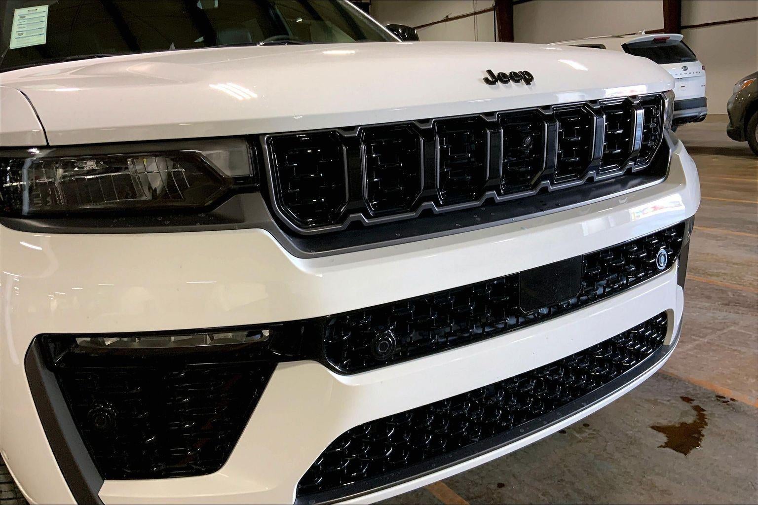 2026 Jeep Grand Cherokee GRAND CHEROKEE L LIMITED RESERVE 4X4