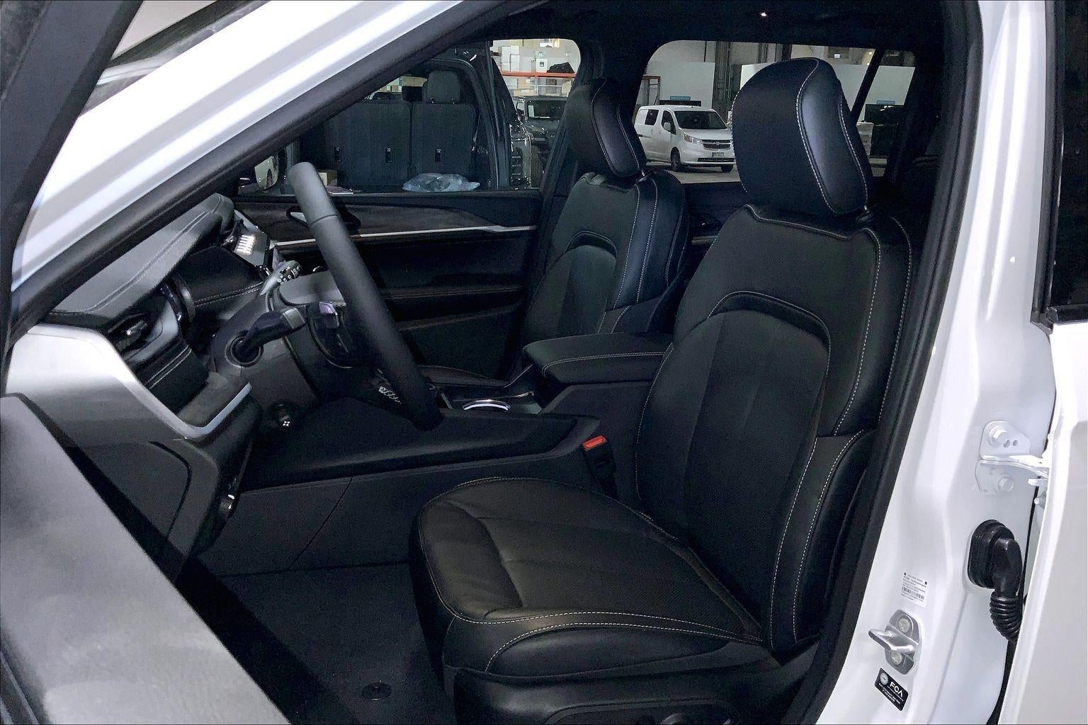 2026 Jeep Grand Cherokee GRAND CHEROKEE L LIMITED RESERVE 4X4