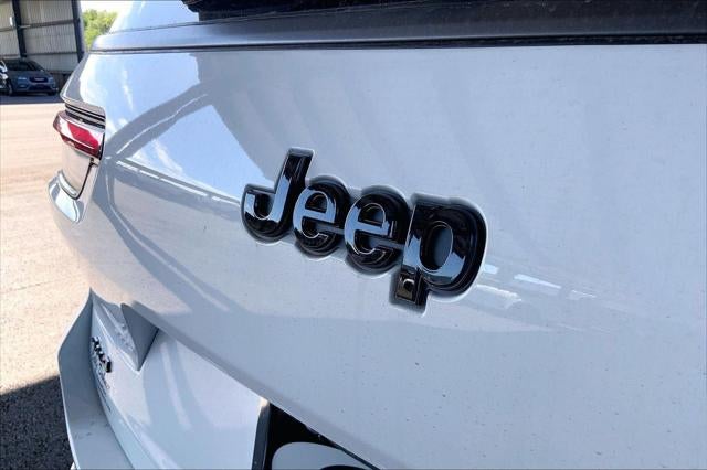 2026 Jeep Grand Cherokee GRAND CHEROKEE L LIMITED RESERVE 4X4