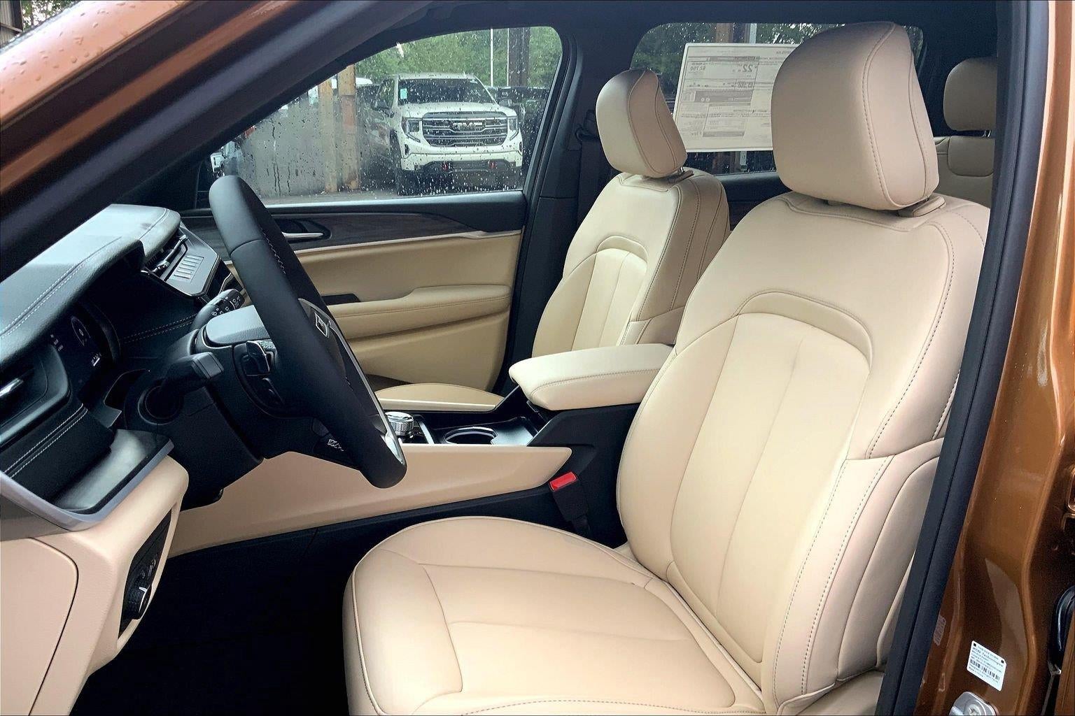 2026 Jeep Grand Cherokee GRAND CHEROKEE L LIMITED 4X4