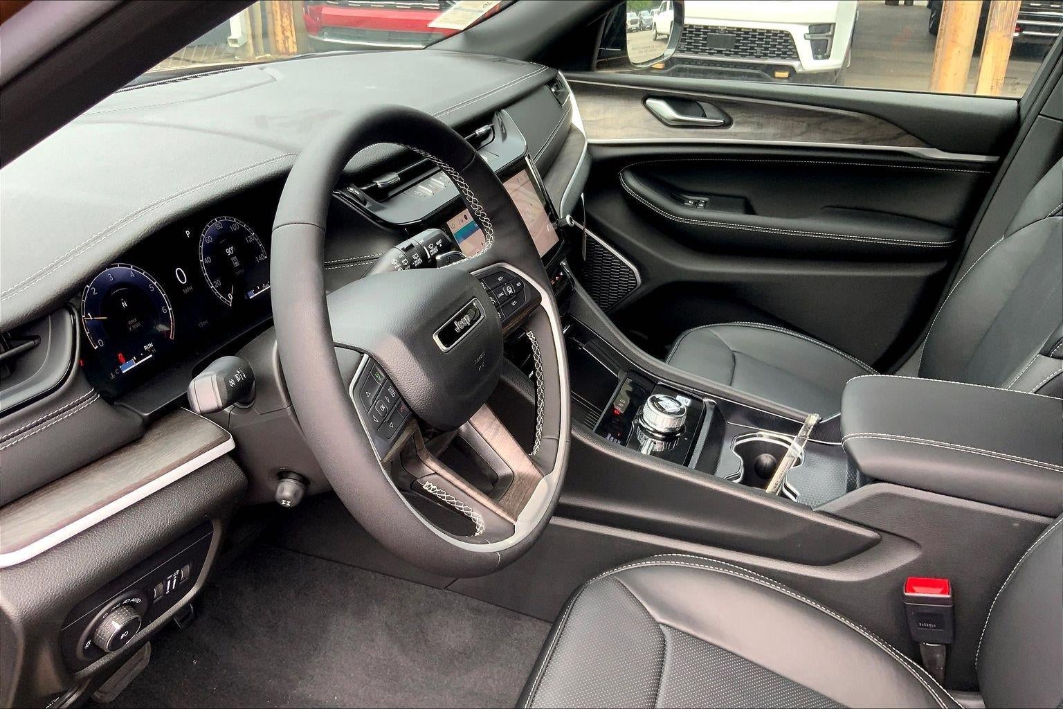 2026 Jeep Grand Cherokee GRAND CHEROKEE L LIMITED RESERVE 4X4