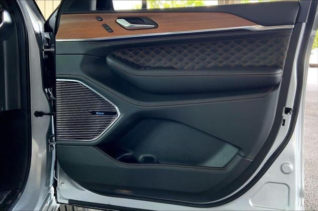 2026 Jeep Grand Cherokee GRAND CHEROKEE L SUMMIT 4X4