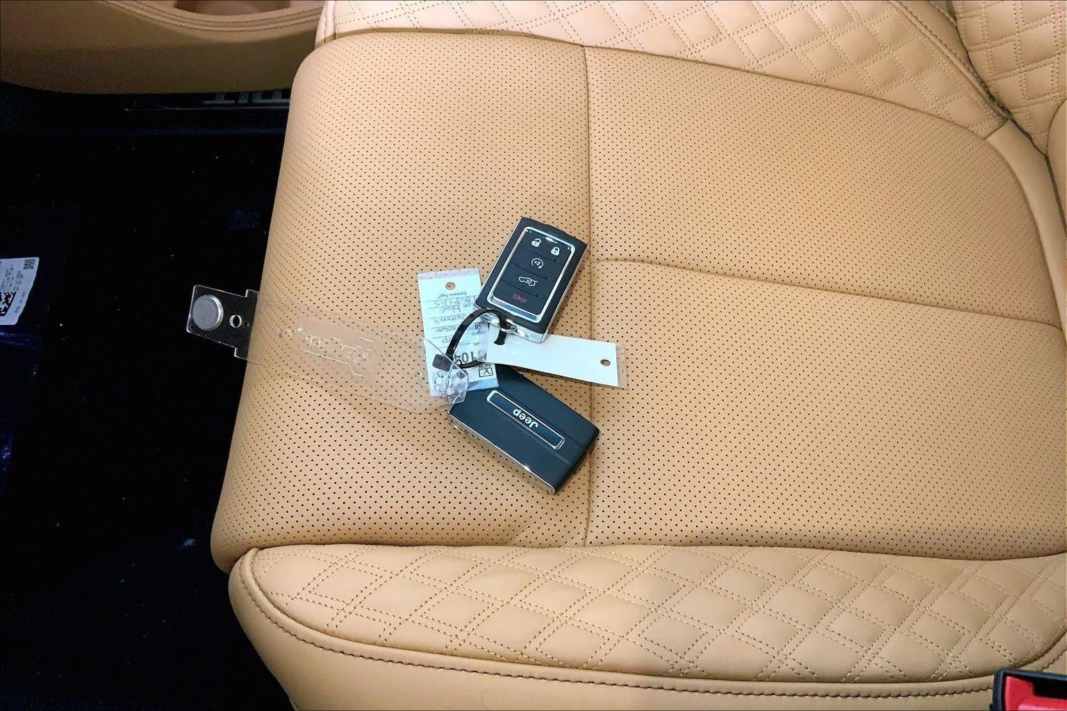 2026 Jeep Grand Cherokee GRAND CHEROKEE L SUMMIT 4X4