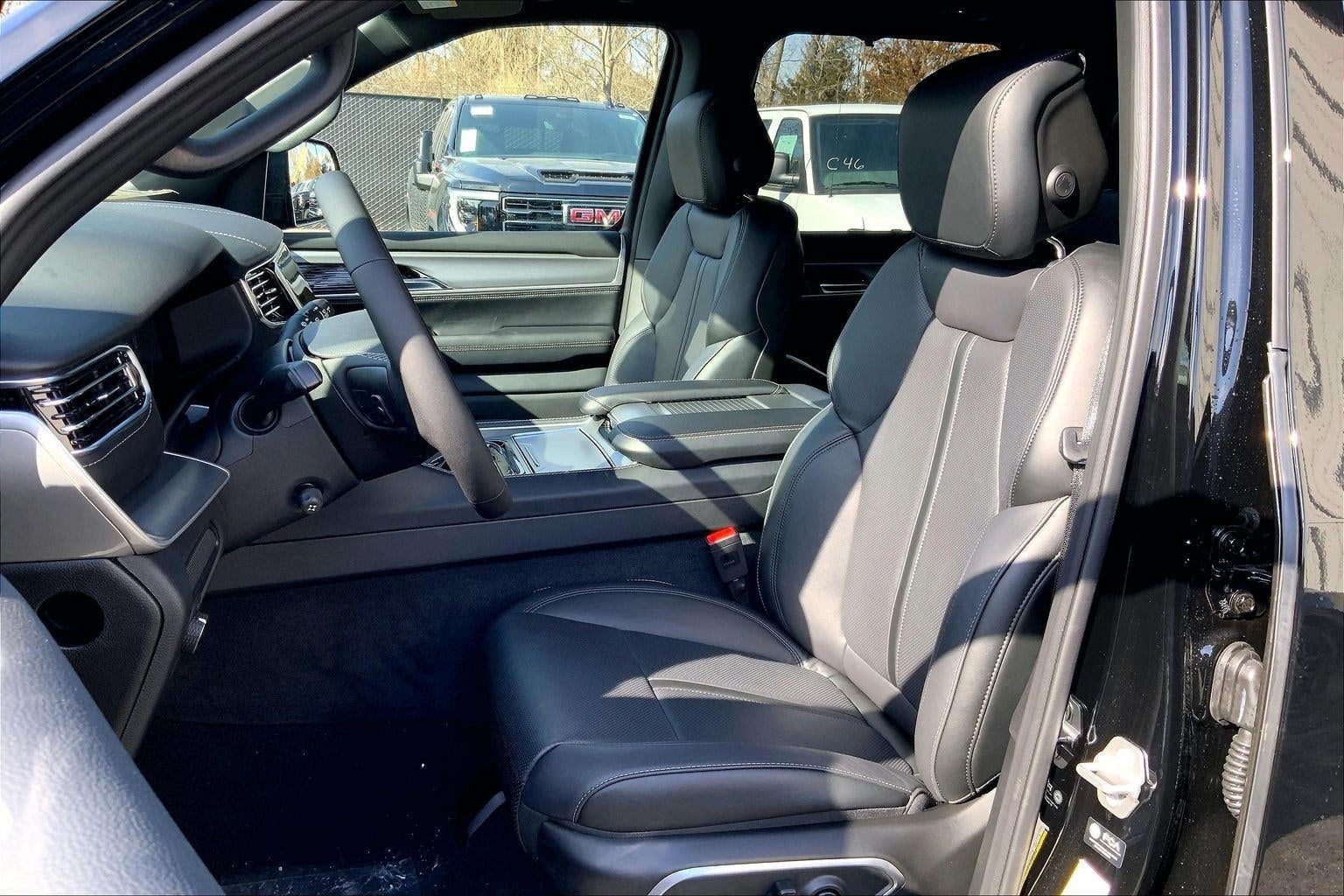 2026 Jeep Grand Wagoneer GRAND WAGONEER L LIMITED RESERVE 4X4