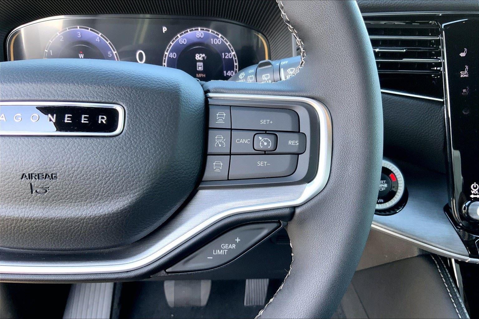 2025 Jeep Wagoneer WAGONEER L LIMITED 4X4