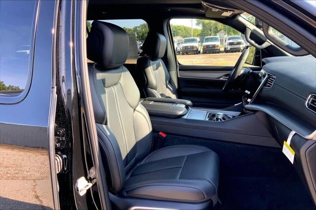 2025 Jeep Wagoneer L Series II Limited 4x4