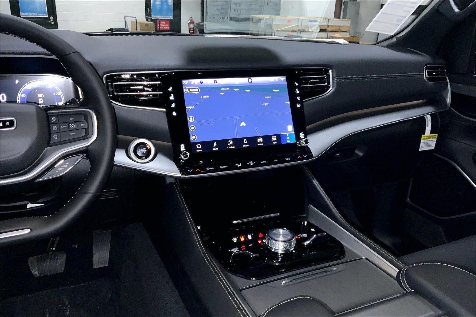 2025 Jeep Wagoneer WAGONEER L SUPER 4X4