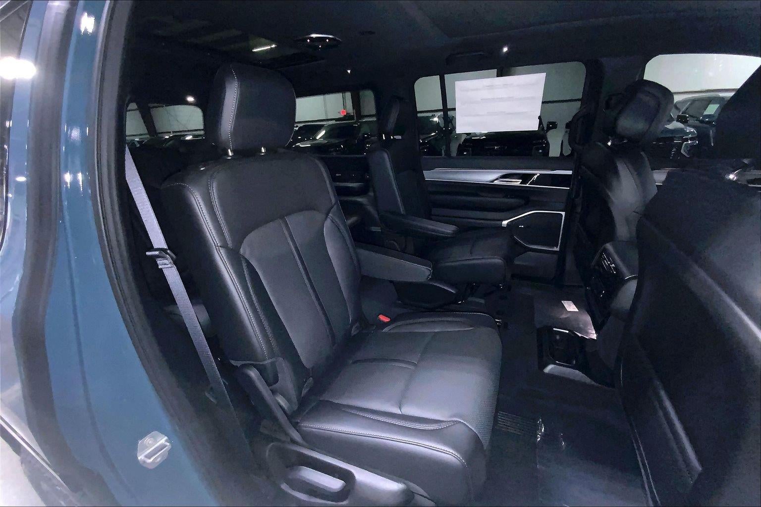 2026 Jeep Grand Wagoneer GRAND WAGONEER UPLAND 4X4