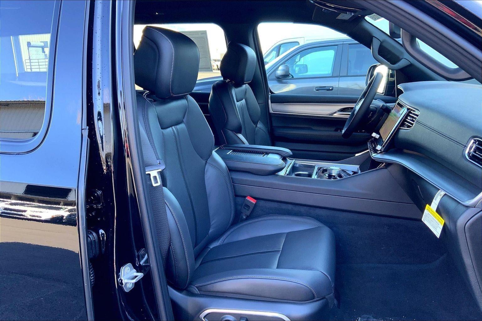 2026 Jeep Grand Wagoneer GRAND WAGONEER LIMITED ALTITUDE 4X4