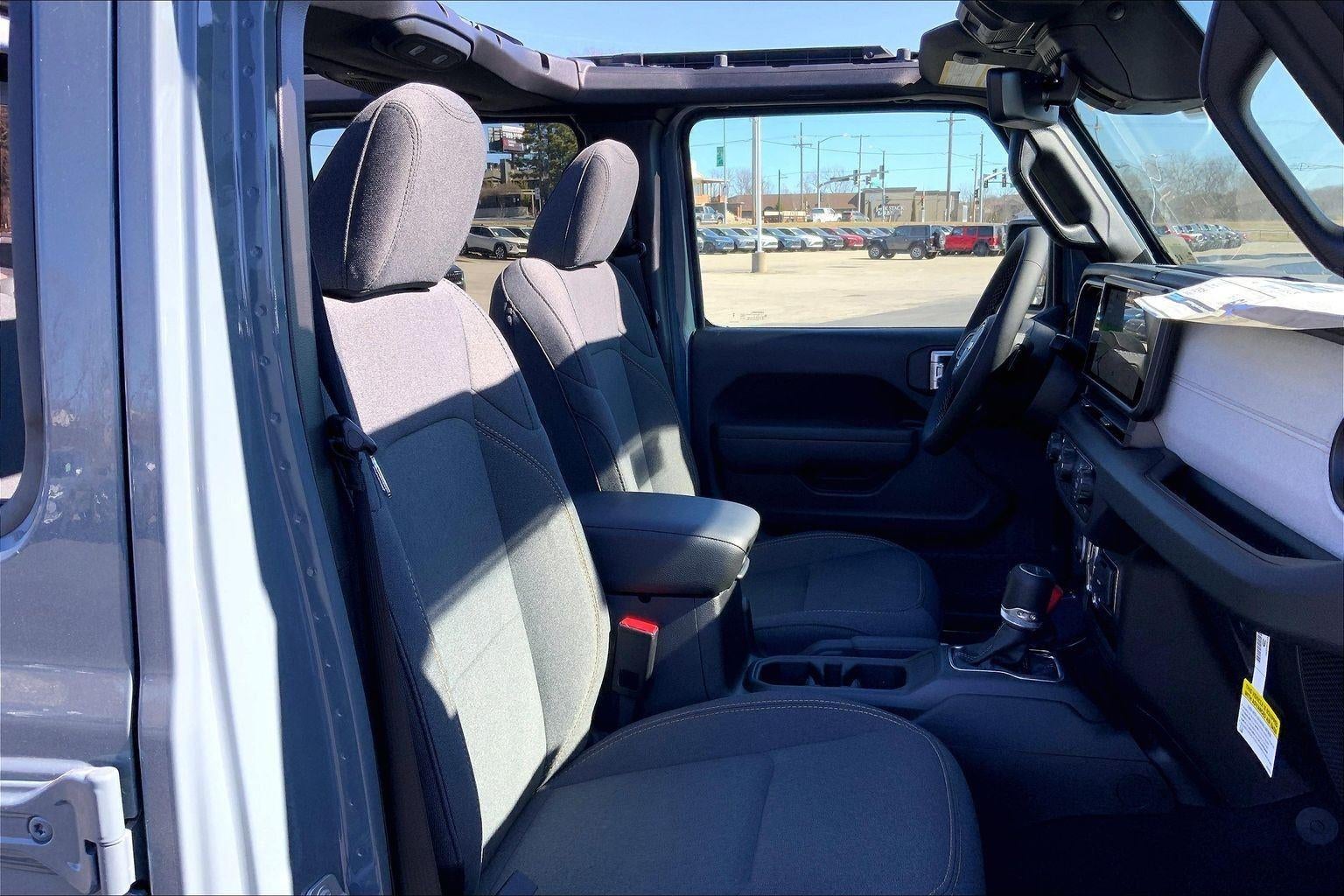 2026 Jeep Gladiator GLADIATOR SPORT S 4X4