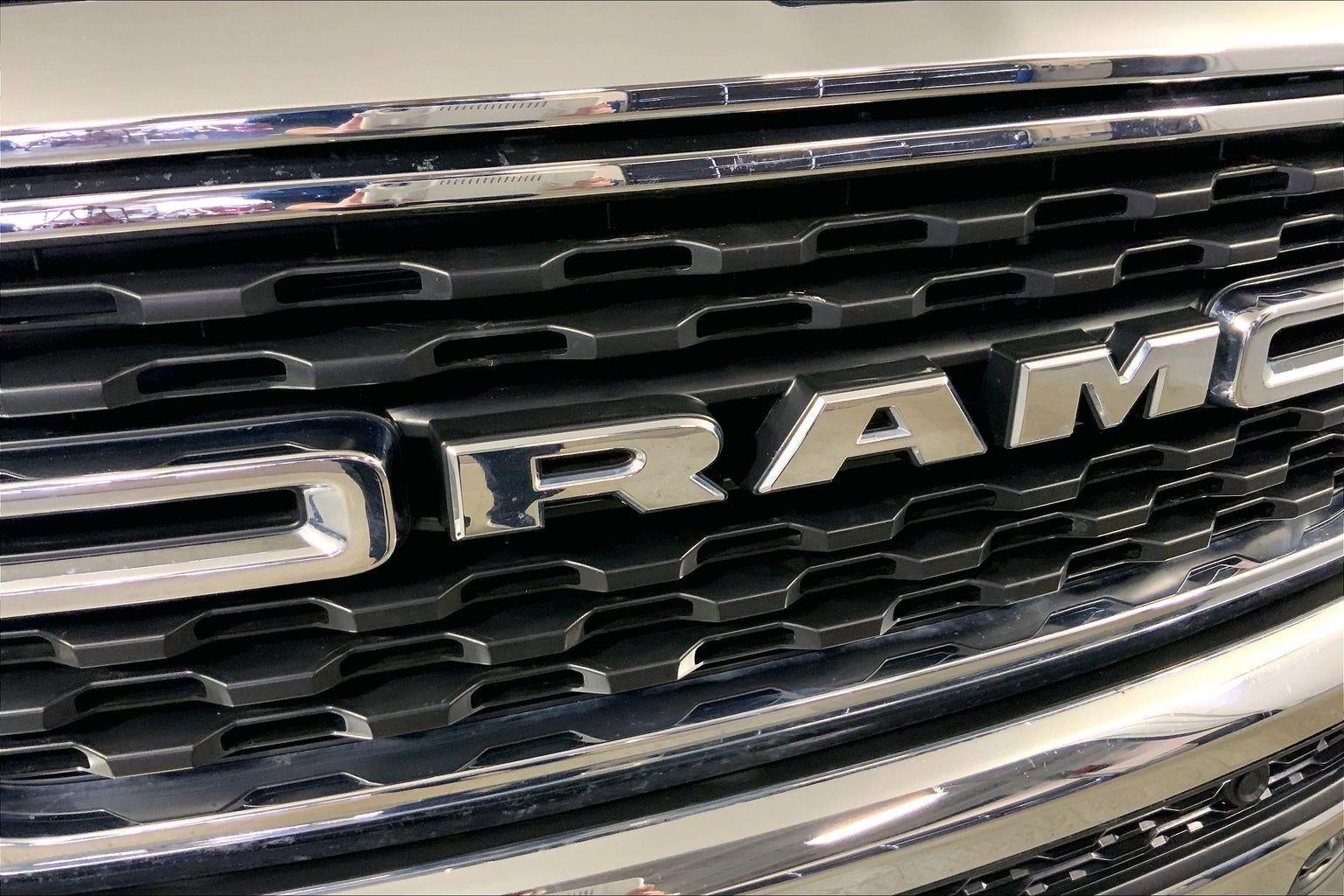 2022 RAM 1500 Big Horn Crew Cab 4x4 5'7' Box