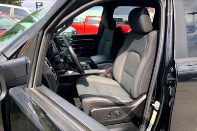 2019 RAM 1500 Big Horn/Lone Star Crew Cab 4x4 6'4' Box