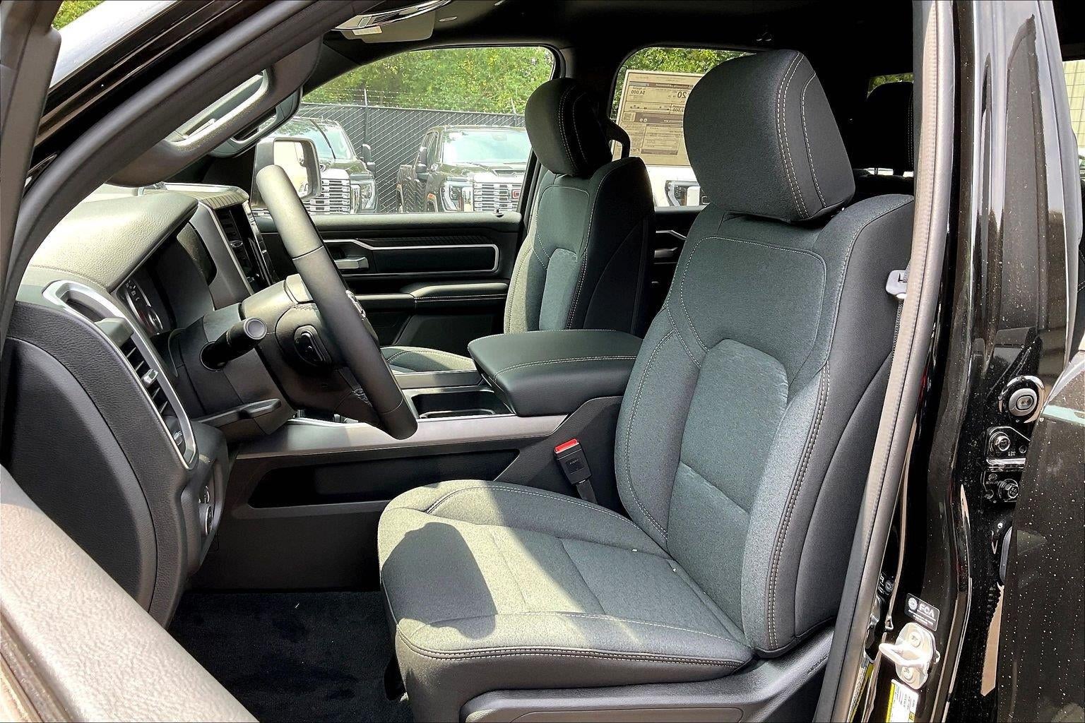 2026 RAM Ram 1500 RAM 1500 BIG HORN QUAD CAB 4X4 6'4' BOX