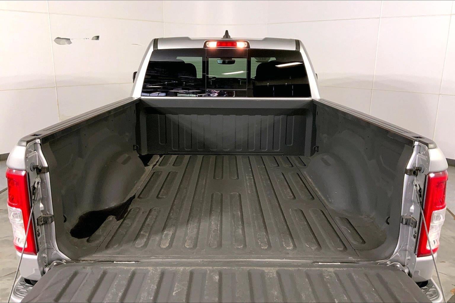 2022 RAM 1500 Big Horn Quad Cab 4x4 6'4' Box