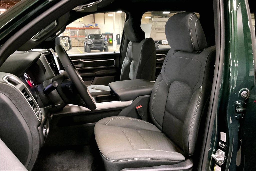 2027 RAM 1500 RAM 1500 BIG HORN CREW CAB 4X4 5'7' BOX