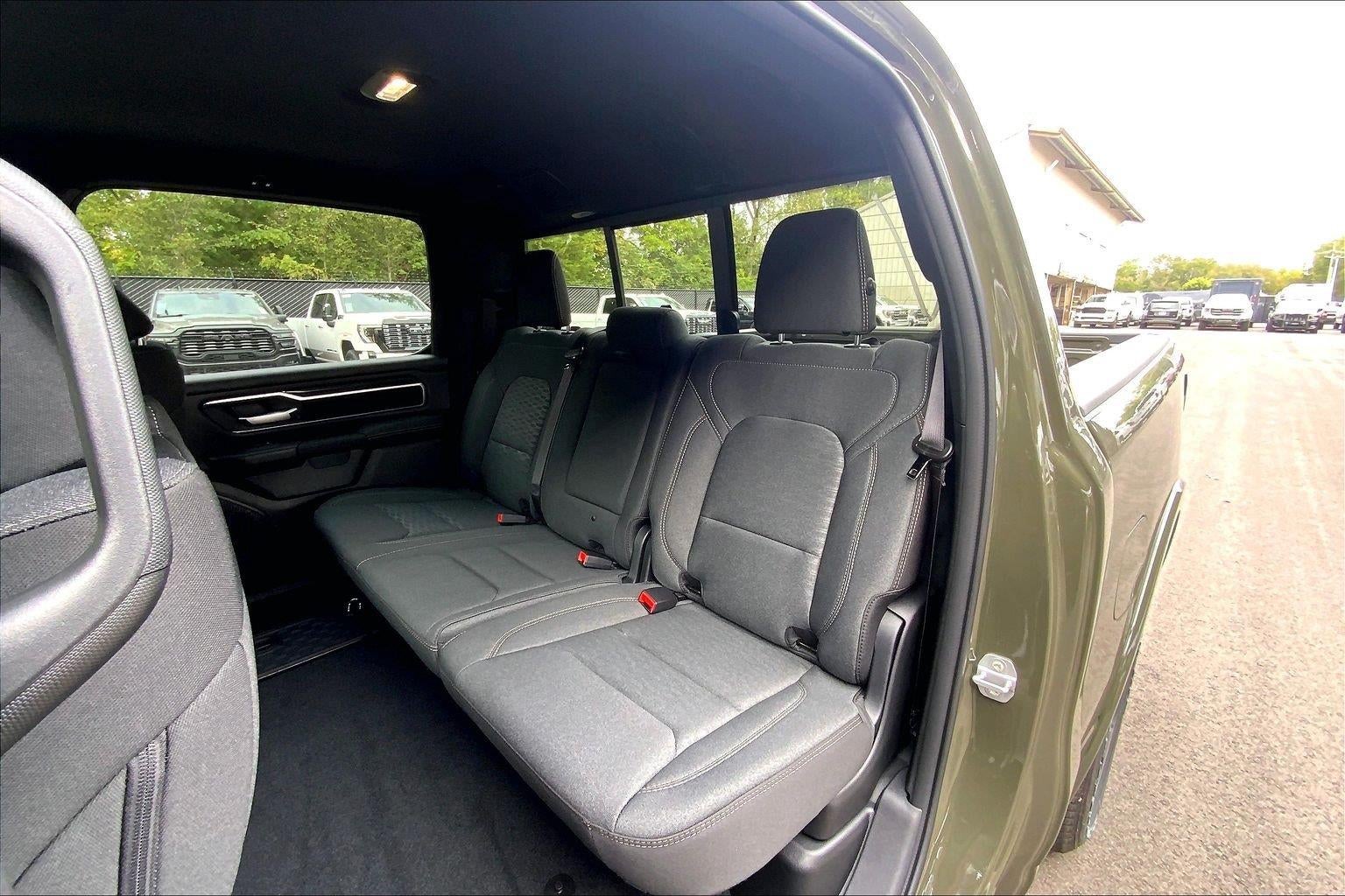 2027 RAM 1500 RAM 1500 BIG HORN CREW CAB 4X4 5'7' BOX