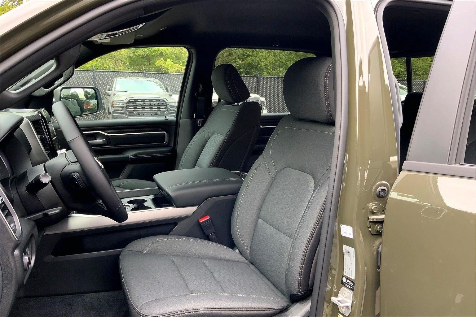 2027 RAM 1500 RAM 1500 BIG HORN CREW CAB 4X4 5'7' BOX