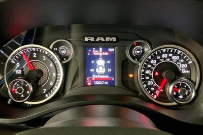 2024 RAM 1500 Big Horn Crew Cab 4x4 5'7' Box