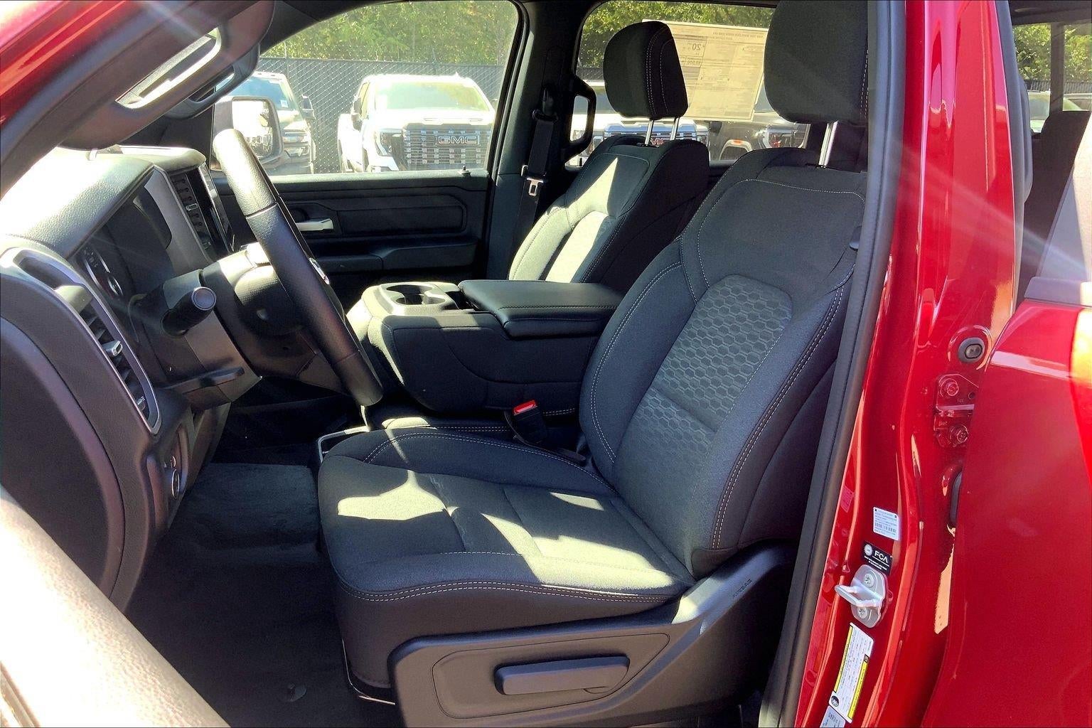 2026 RAM 1500 RAM 1500 WARLOCK CREW CAB 4X4 5'7' BOX