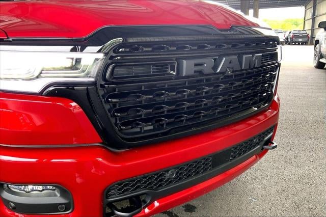 2026 RAM Ram 1500 RAM 1500 LIMITED CREW CAB 4X4 5'7' BOX
